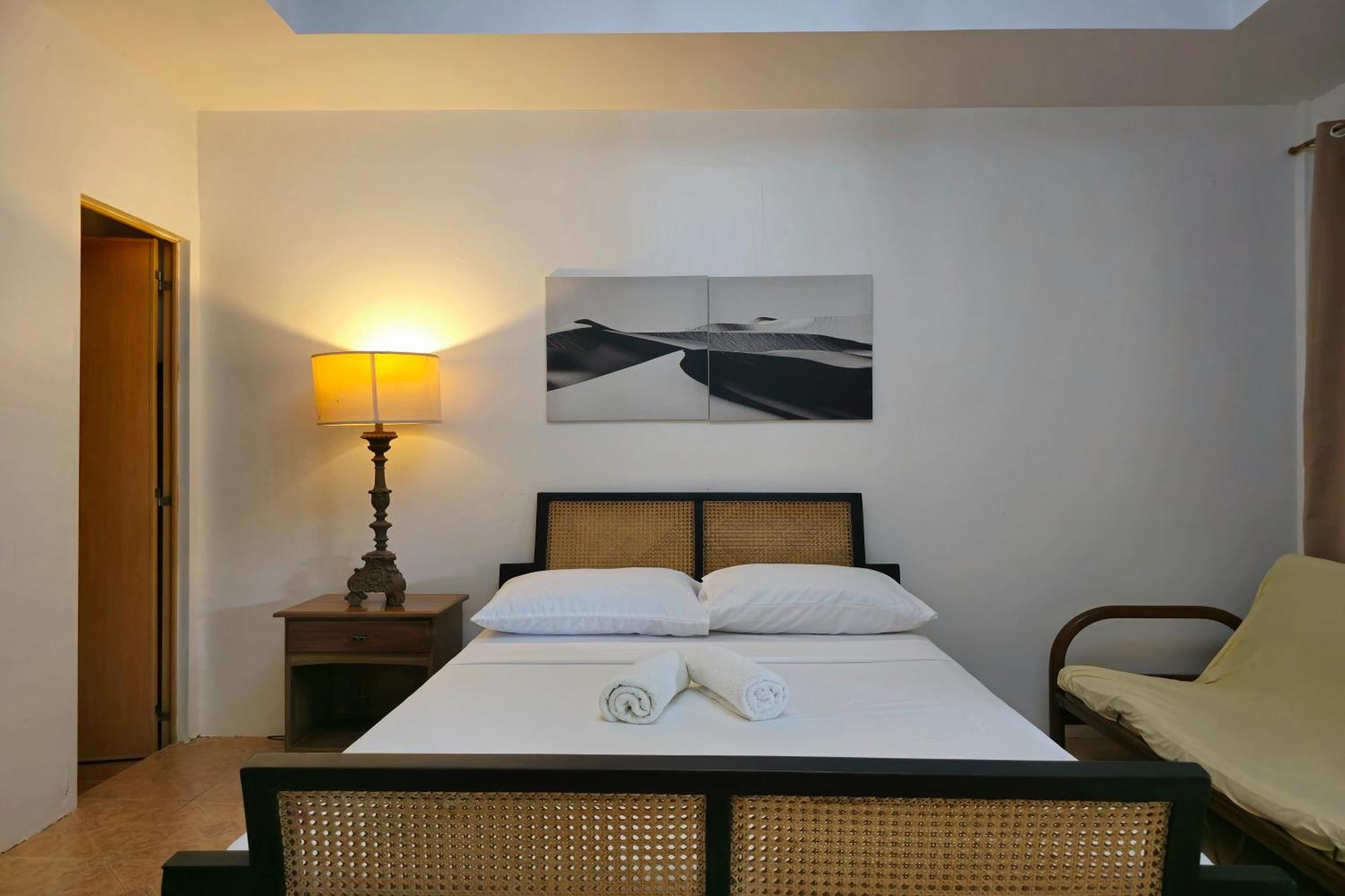 Grand Villa Laguna Bay Exterior photo
